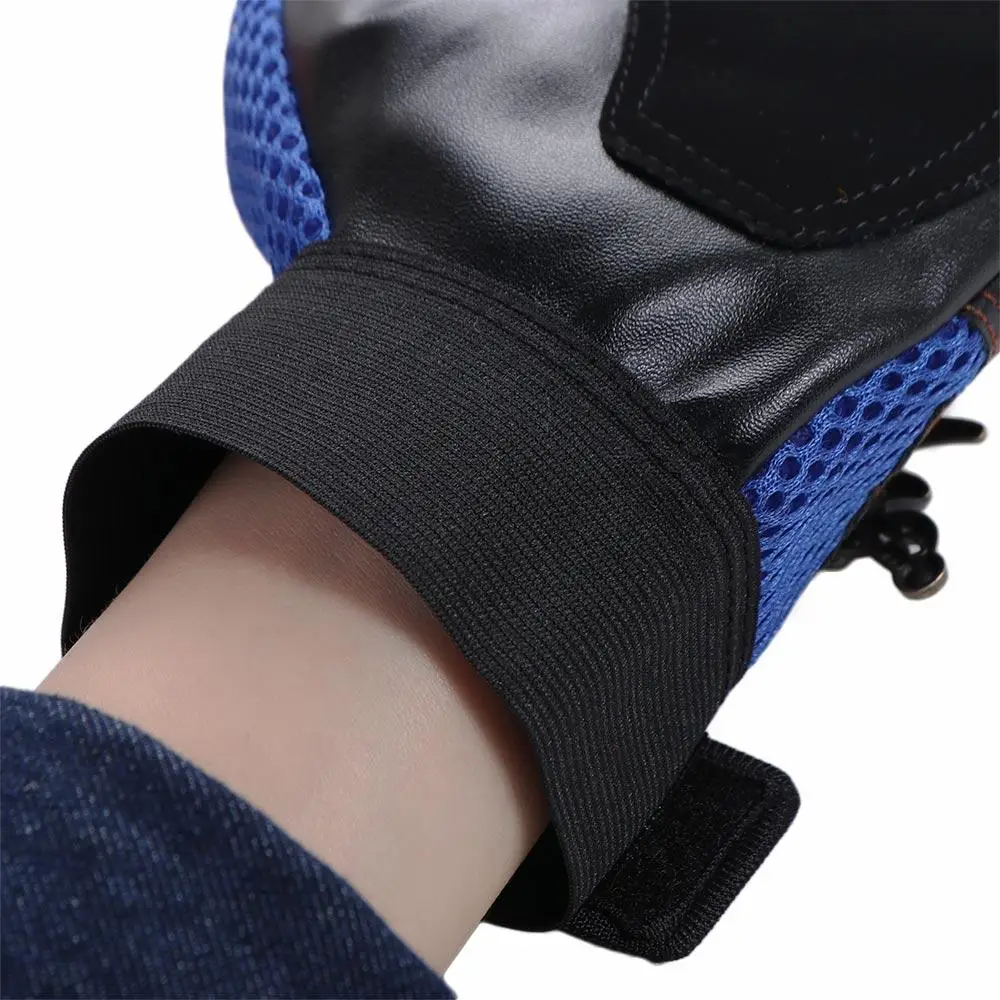 

Driving Fashion Rivet Anti-slip PU Leather Fingerless Motorcycle Gloves Half Finger Gloves Cycling Gloves Skulls Gloves
