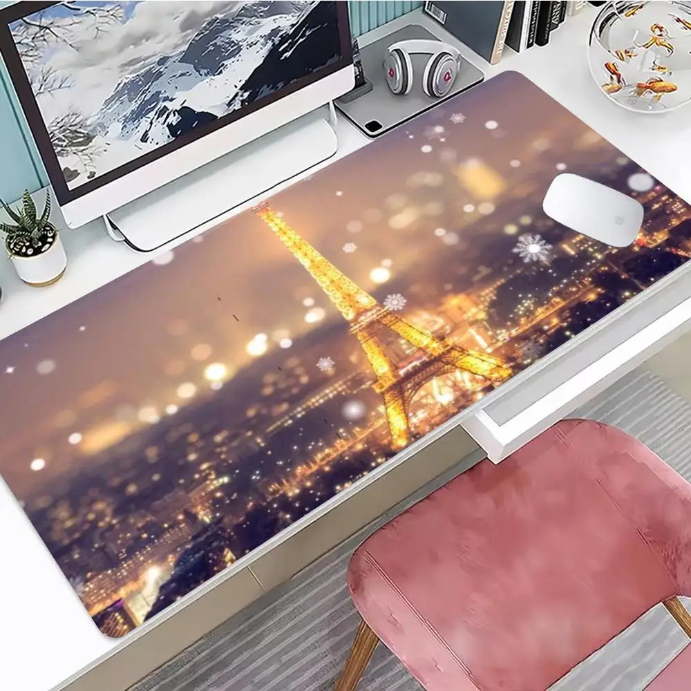 

Eiffel Tower at Christmas Mouse Pad Gaming Mouse Pad, Mouse Pad with Edges and Non-Slip Rubber Base, Extended Mouse Pad
