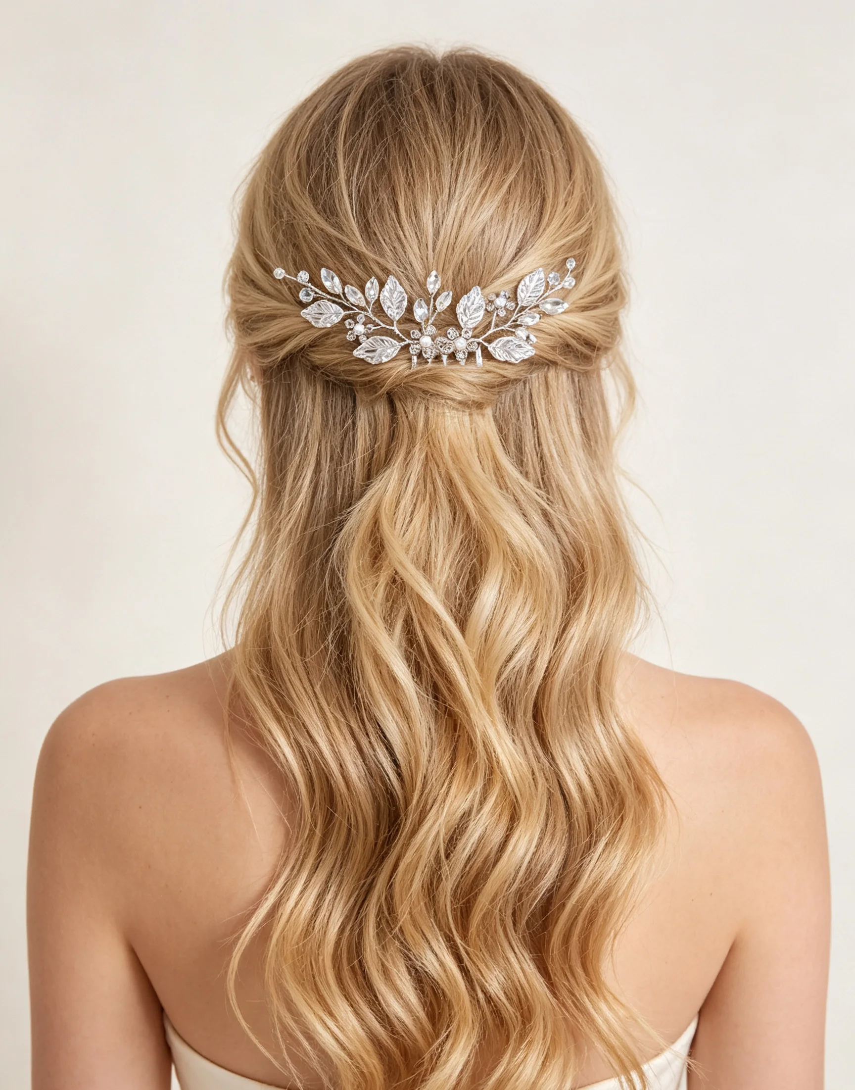 1 Piece of Vintage Vine-Style Pearl and Rhinestone Hair Comb, Matte Leaves Paired with Water Drop Crystals and Pearls, Elegant Bridal Wedding Accessories