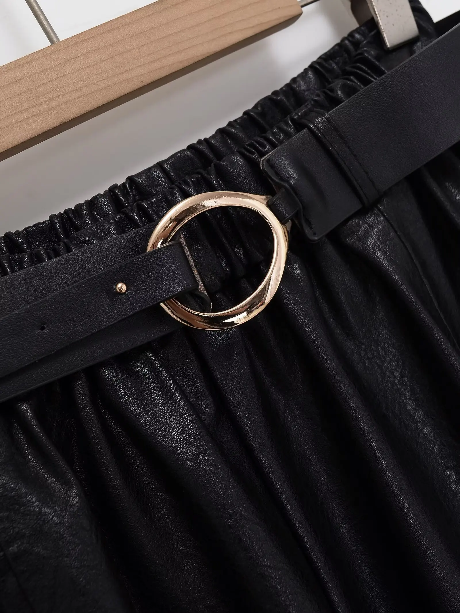 2026 خمر بولي Leather جلد المرأة التنانير الطويلة الخريف أنيقة مكتب سيدة ألف خط عالية الخصر الأسود التنانير غير رسمية الإناث العلامة التجارية تنورة