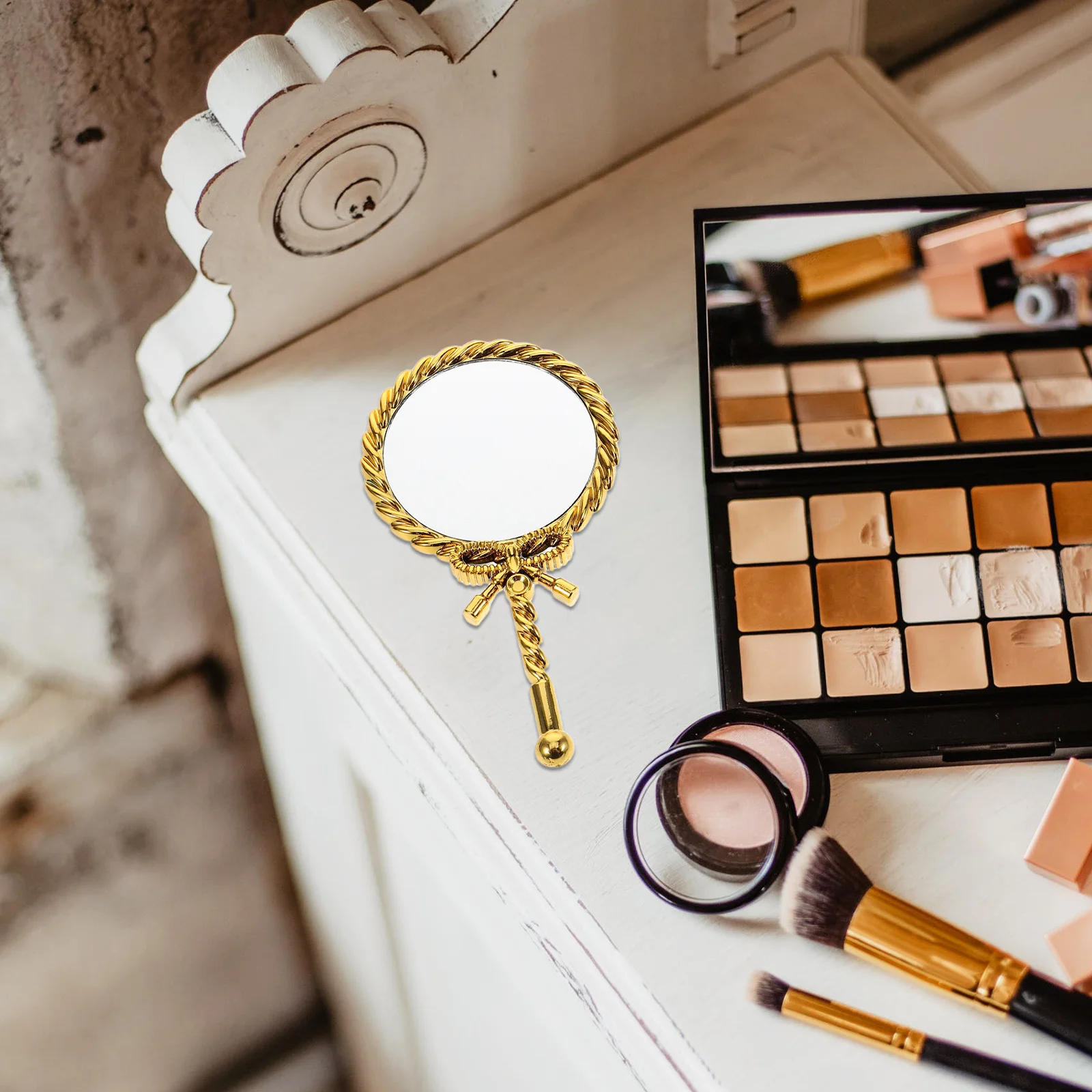 3Pcs Handheld Makeup Mirror Vintage Plastic Frame Electroplated Handle Portable Vanity Table Mirror for Women Travel Girls