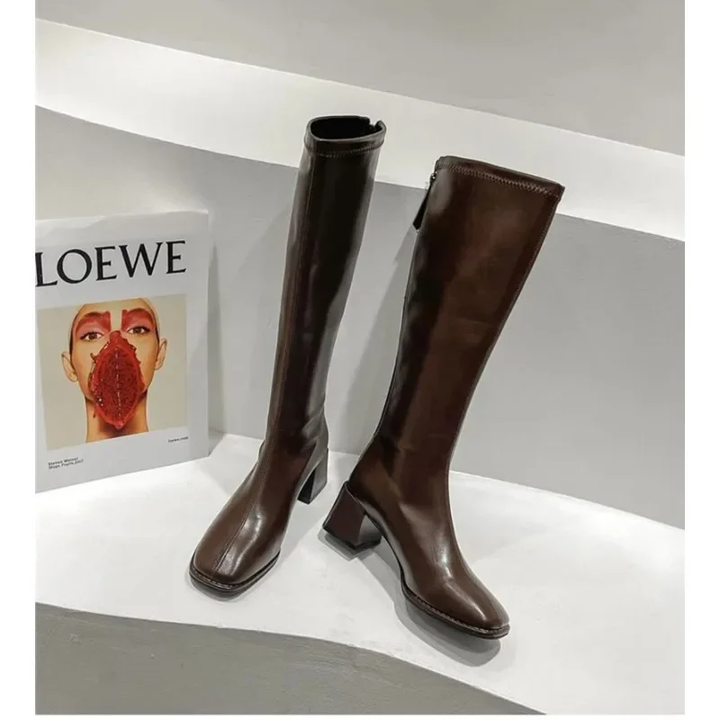 Botas altas ajustadas de tacón alto para mujer, zapatos largos de cuero suave, a la moda, para invierno, novedad de 2023