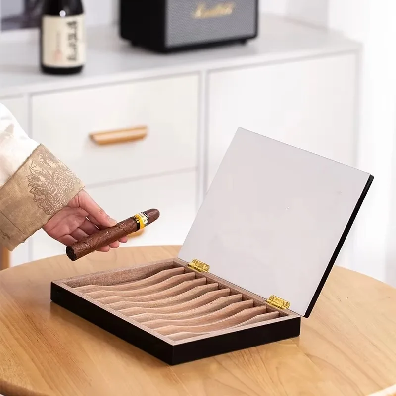 Factory Direct High-End Portable Cedar Wood Humidor for 10 Cigars Black Empty Wooden Box Customizable Gift Box Cigar Box