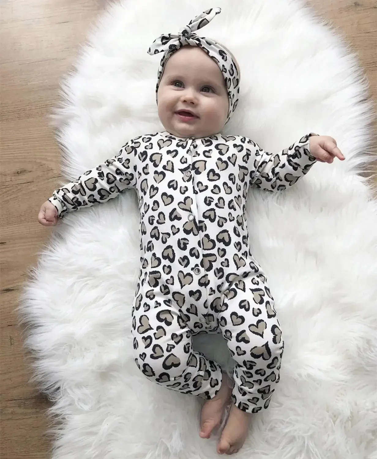 Newborn infant Baby Girls Romper Jumpsuit Spring Autumn Clothes Toddler Girls Hearts Print Long Sleeve Onesie Come with Headband