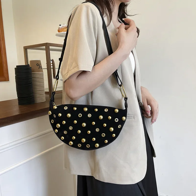 Moda estilo punk rebite bolsa de ombro, bolsa de bolinho crossbody feminina, bolsa versátil na moda feminina bolsas e bolsas