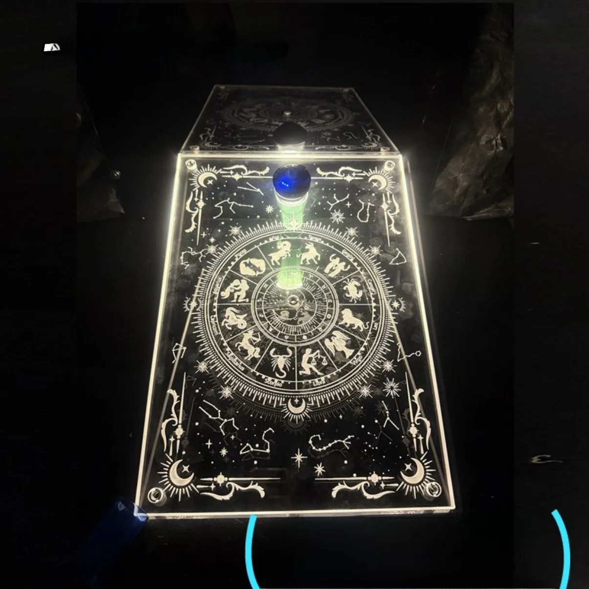 original-design-outdoor-igt-lighting-single-board-bla-dog-gz-lamp-braet-transparent-acrylic-cam-gear