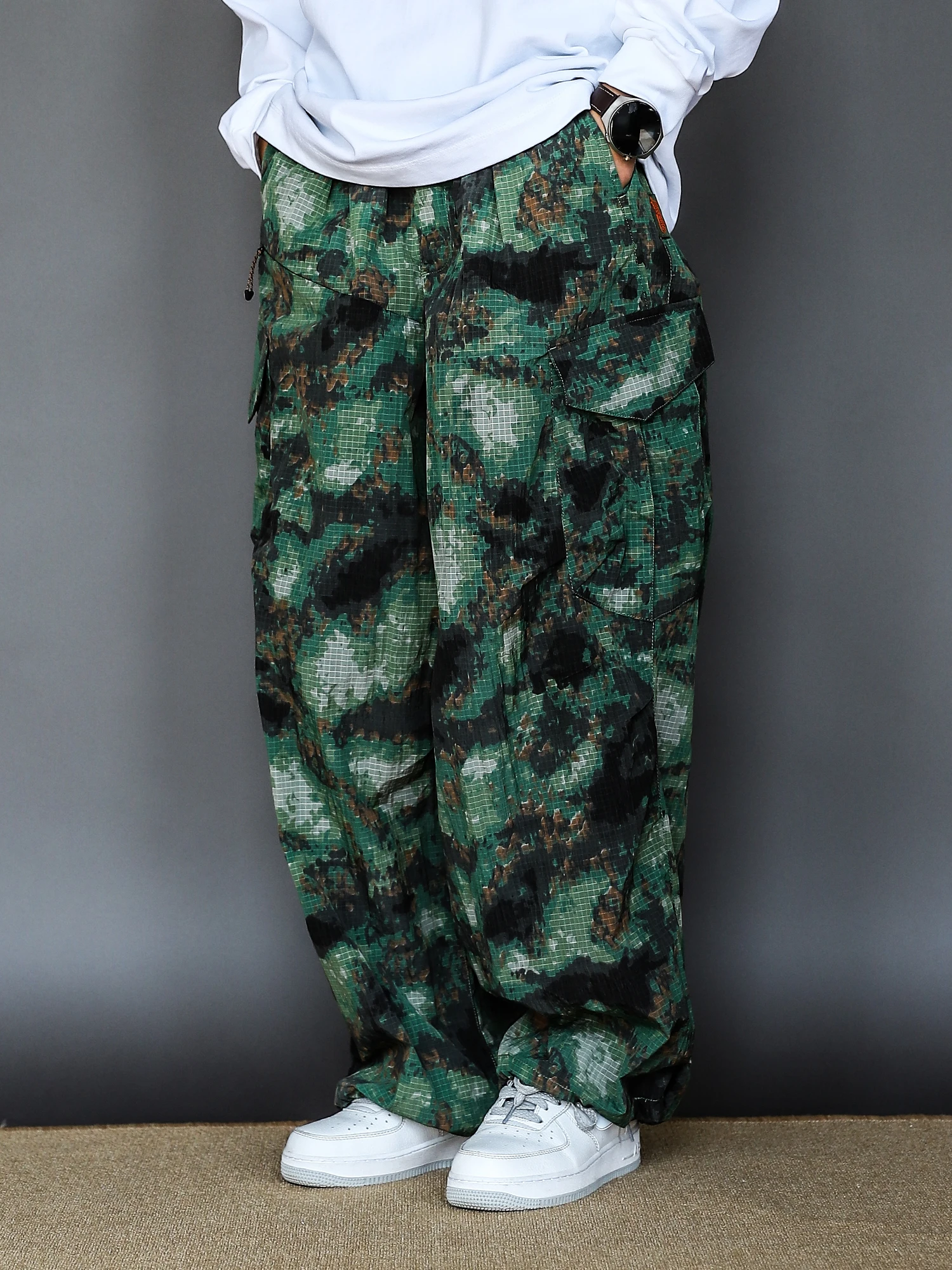 

Мужские камуфляжные брюки свободного кроя, прямые, для активного отдыха, износостойкие, длинные, весна-осень, новинка 2025 года, модный бренд