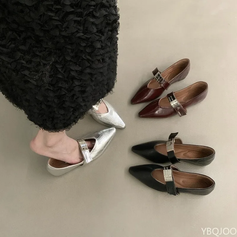 2026 Primavera y novedad de verano, zapatos de mujer de tacón bajo puntiagudos con cubiertas de boca poco profundas para citas, zapatos individuales para mujer