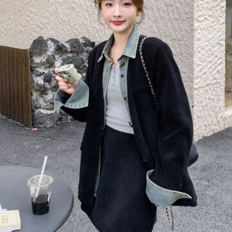 Traje holgado de primavera para mujer, dos abrigos falsos empalmados de tela vaquera coreana, falda, dos conjuntos de conjuntos a juego con reducción de edad