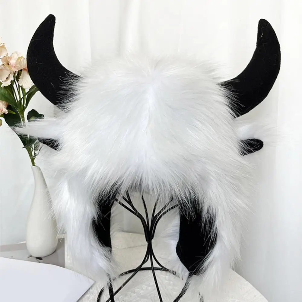 Thermal Hat Fluffy Faux Fur Winter Hat with Cow Horn Decor Thunderbolt Design Unisex Windproof Cap for Men Women Cosplay Photo