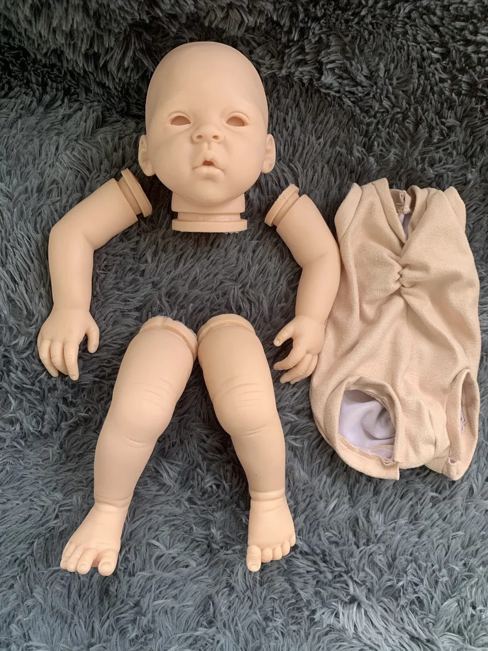 

18inches Reborn Doll Kit Santina Handmade Lifelike Real Soft Touch Fresh Color реборн девочка Unfinished Unpainted Doll Parts