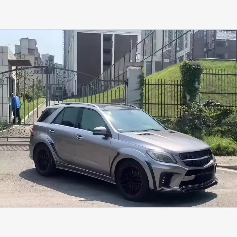 

Suitable Modification of W166 ML350 ML400 with Wide-body Kit and Large Front and Rear Bumper Skirts