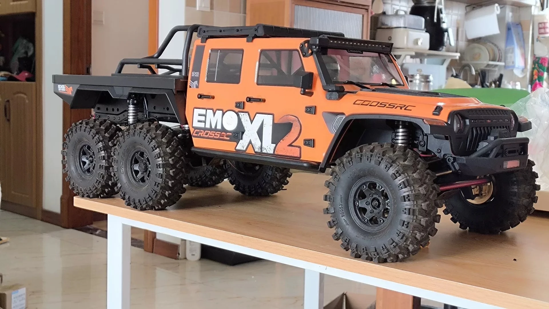 For CROSSRC EMO XL2 Big Mustang 1/8 RC Crawler Cargo Bed Lift Kit 15mm Adjustable Height No Modification Bolt-On Removable 3D