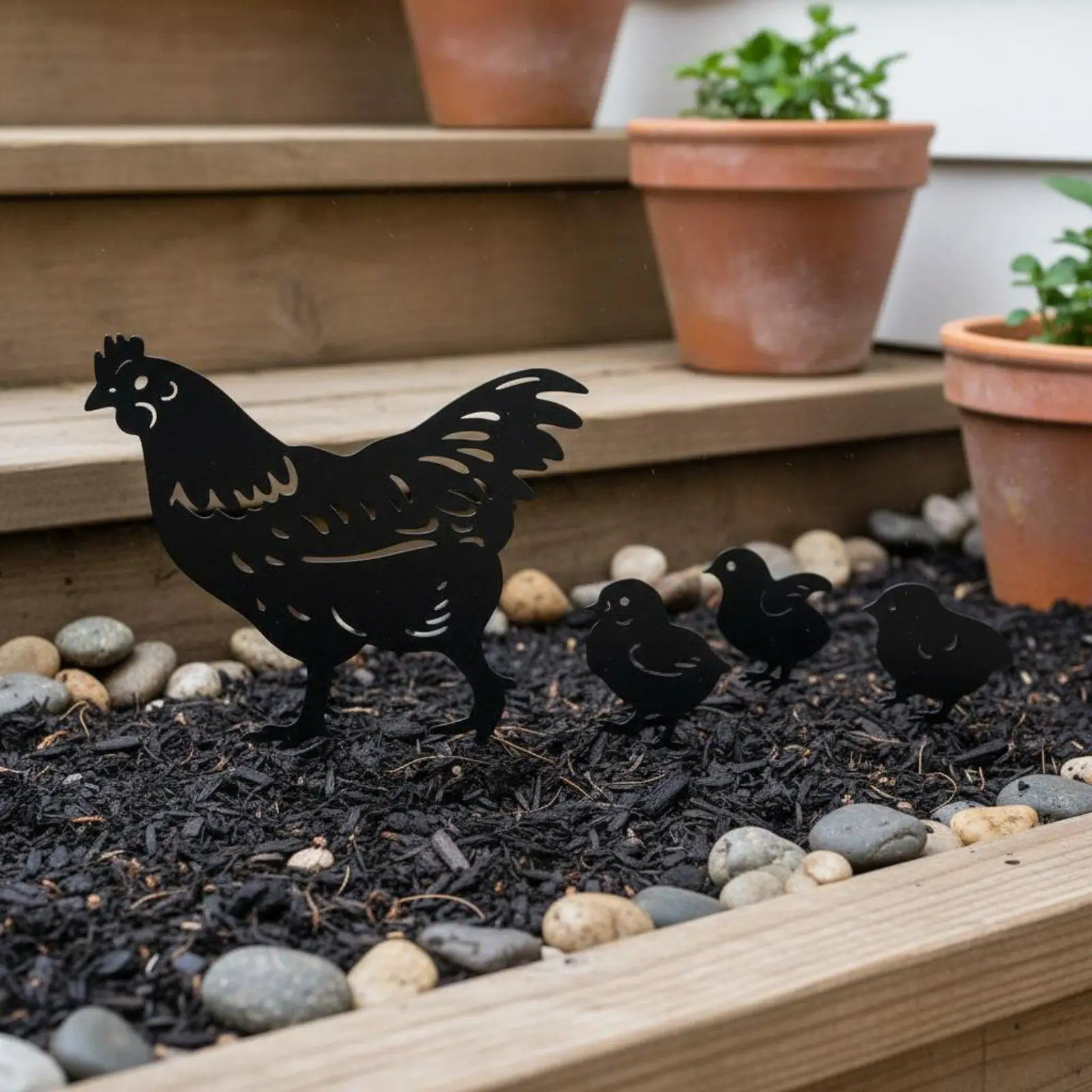 Outdoor Chicken Decoration Set Weatherproof Metal Garden Decor Hen and Chicks Ornament for Yard Flower Bed Enhancement