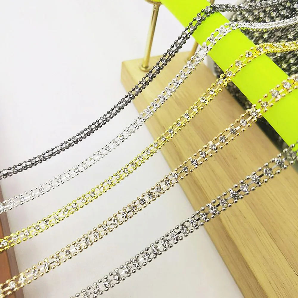 1 Yard/Lot Goldfarbene Strasskette zum Aufnähen, 3 Reihen Kristalle und Steine, Glasperlen, Körbchenkette, Klebe-Strass für Kleidung – Detail 5