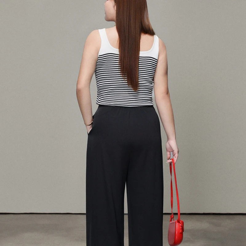بلوزة نسائية محبوكة مخططة - alternate angle