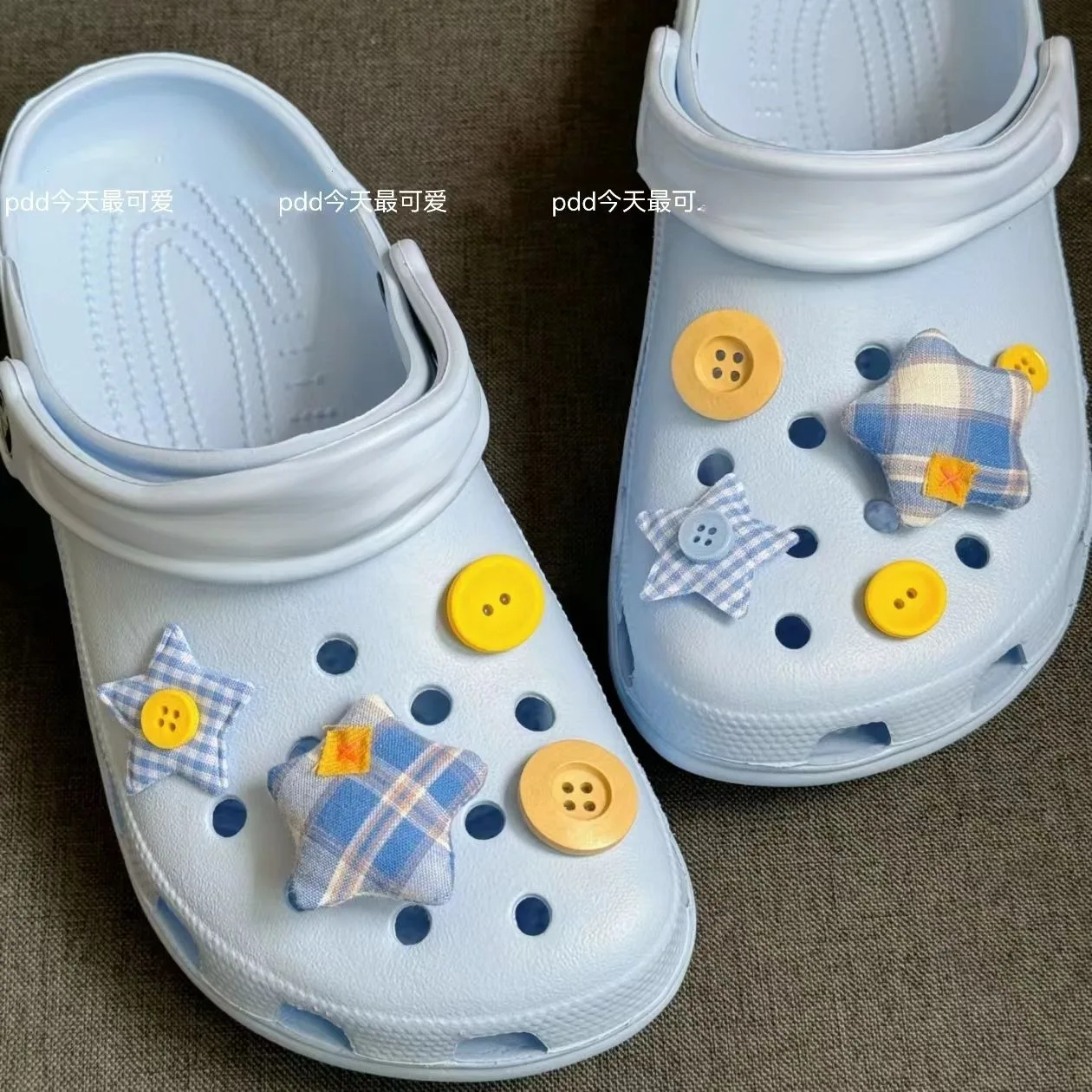

Fresh Blue Checkered Star Series Ins Popular Charms for Crocs Cute Adornment for Clogs Sandals Lovely Footwear Decoration DIY