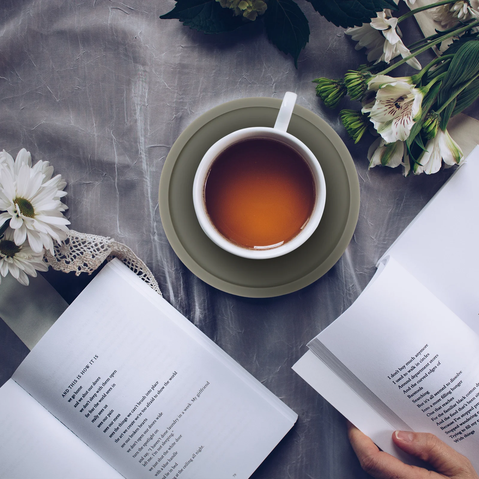 

6Pcs Anti-Slip Heat Insulation PVC Cup Mats Thickened Eco-Friendly Coasters for Home Dining Party Use Round Coaster