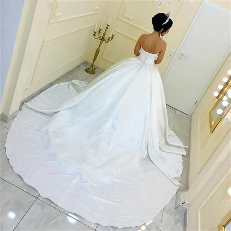 Elegant Sweetheart Satin Ball Gown Wedding Dresses Vestido De Noiva Sexy Off The Shoulder Simple Satin Court Train Bridal Gowns