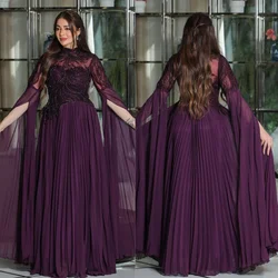 Maßgeschneiderte Chiffon-Applikation, drapiert, formeller Abend, A-Linie, hoher Kragen, maßgeschneidertes Anlasskleid, lange Kleider