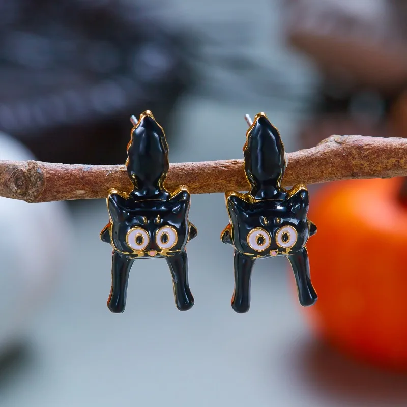 DOO MEI Funny Black Cat Piercing Earring for Women White Ghost Stud Earrings Halloween Party Banquet Ear Jewelry Festival Gifts