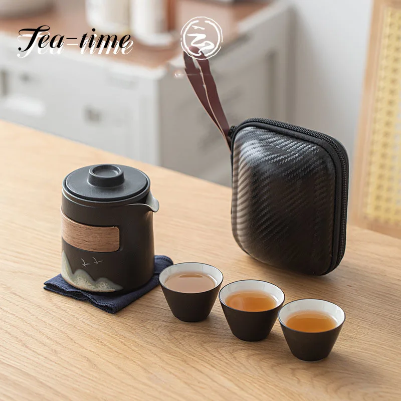 Retro Distant Hill Ceramic Tea Cup Teaware Black Pottery Travel Kung Fu Tea Set Portable Leater Bag 1 Pot 3 Cups Outdoor Teapot