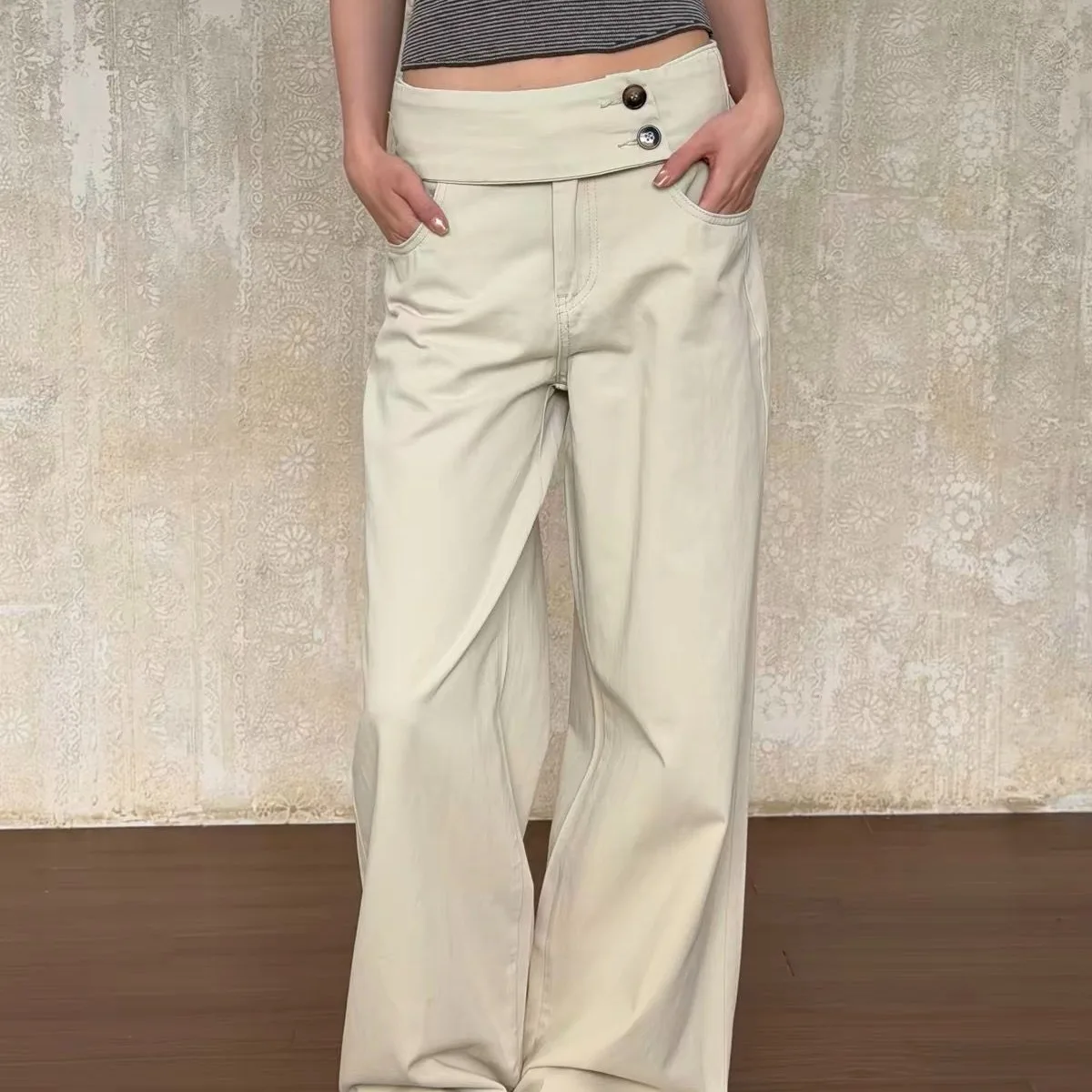 Bild 6: Doppelknopf-Hose mit hoher Taille, geradem, weitem Bein für Damen, Herbst 2026, leichte, lockere, drapierte, schlanke Freizeithose