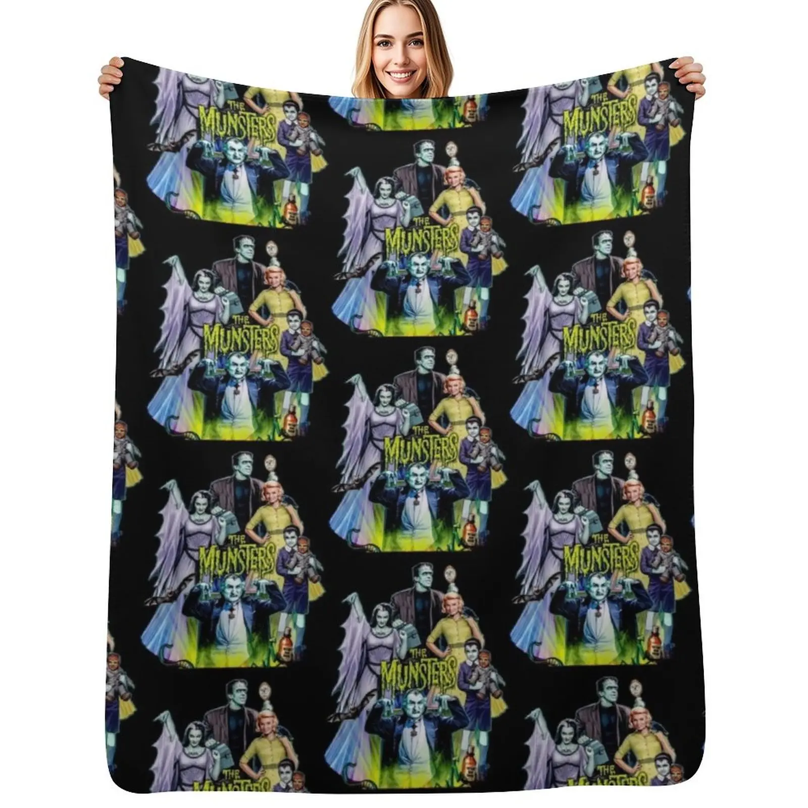 THE MUNSTERS FAMILY PORTRAIT Classic T-Shirt Throw Blanket Warm Plush Fuzzy Blanket for Living Room