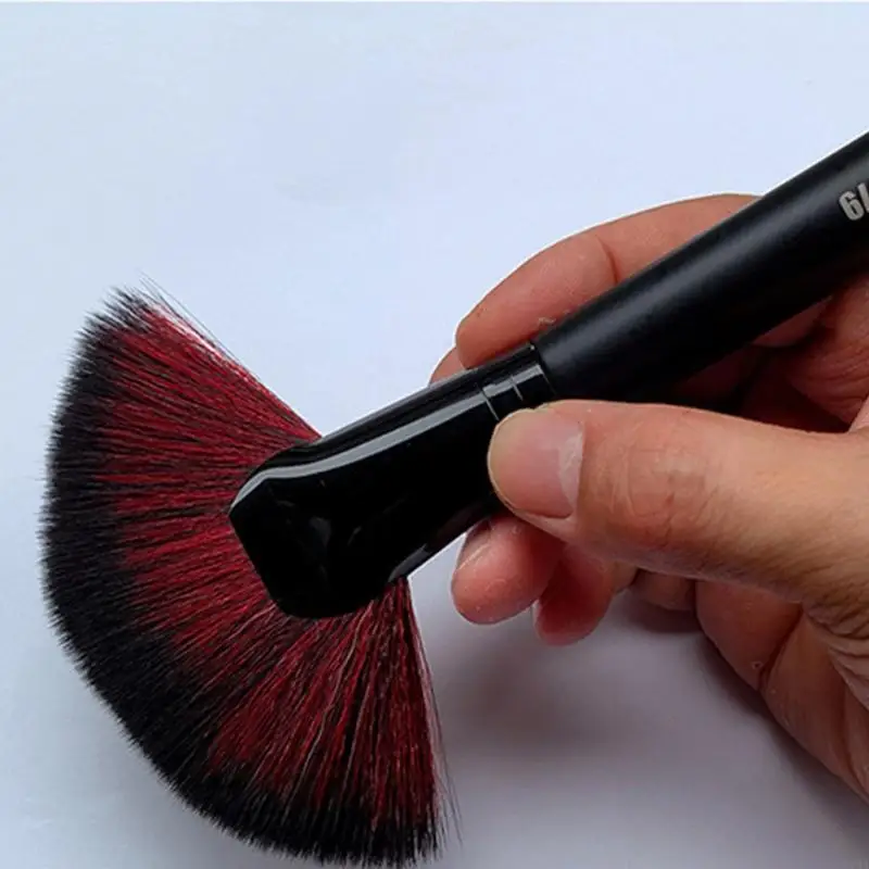 

Профессиональная мягкая щетина для ремесленного ремесла для удаления пыли нежно на поверхностях идеально подходит для миниатюр и