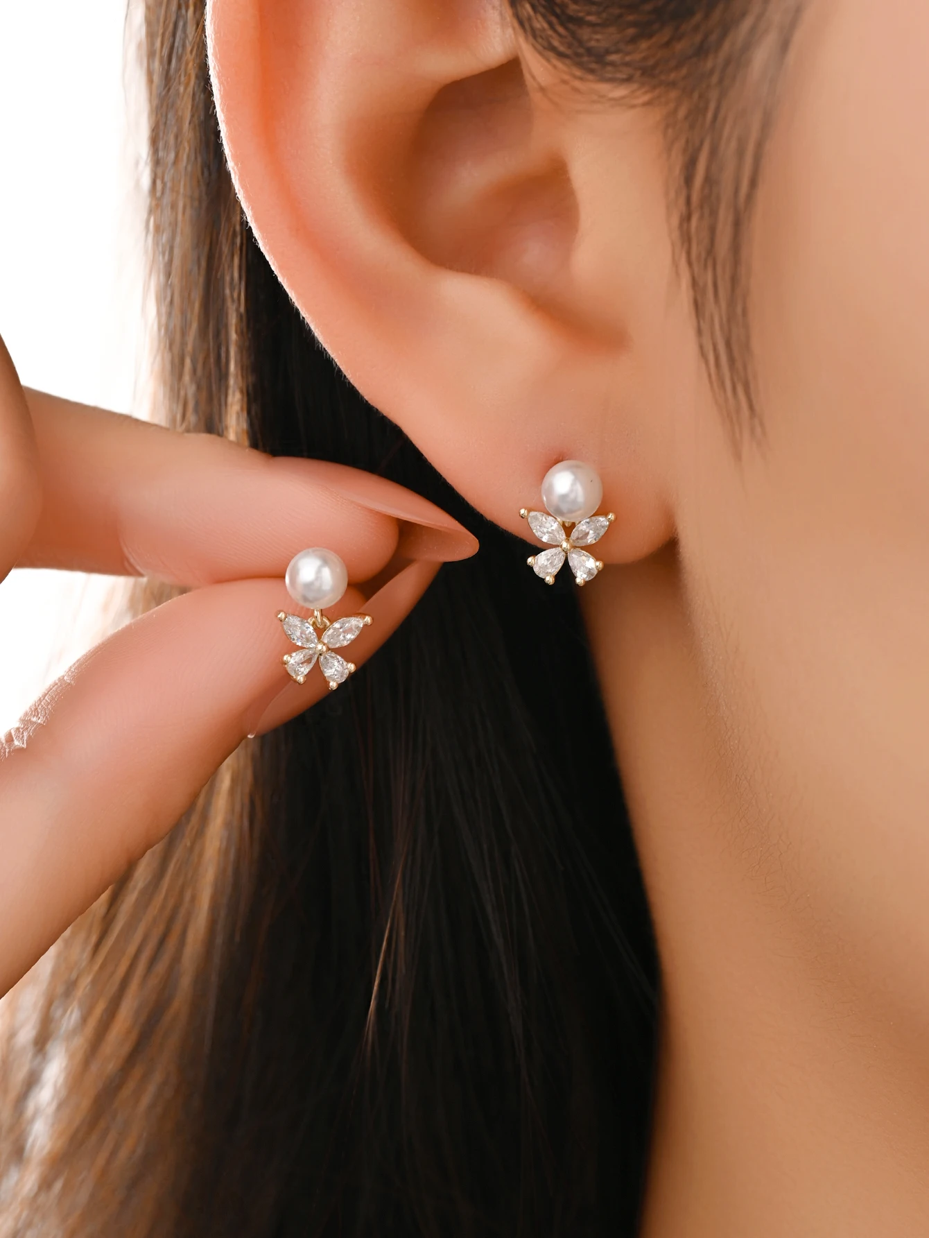 

S925 Sterling Silvers Hot Selling Sparkling Zircon Butterfly Pearl Earrings For Women, Elegant And Noble Jewelry Accessories