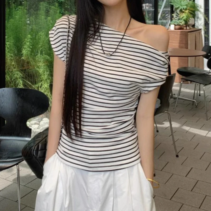 

Nice Slim Fit Striped Slanted Shoulder T-Shirts Women's Summer Chic Waist Cinched Outdoor Bared Korean Sle Cotton Casual Top