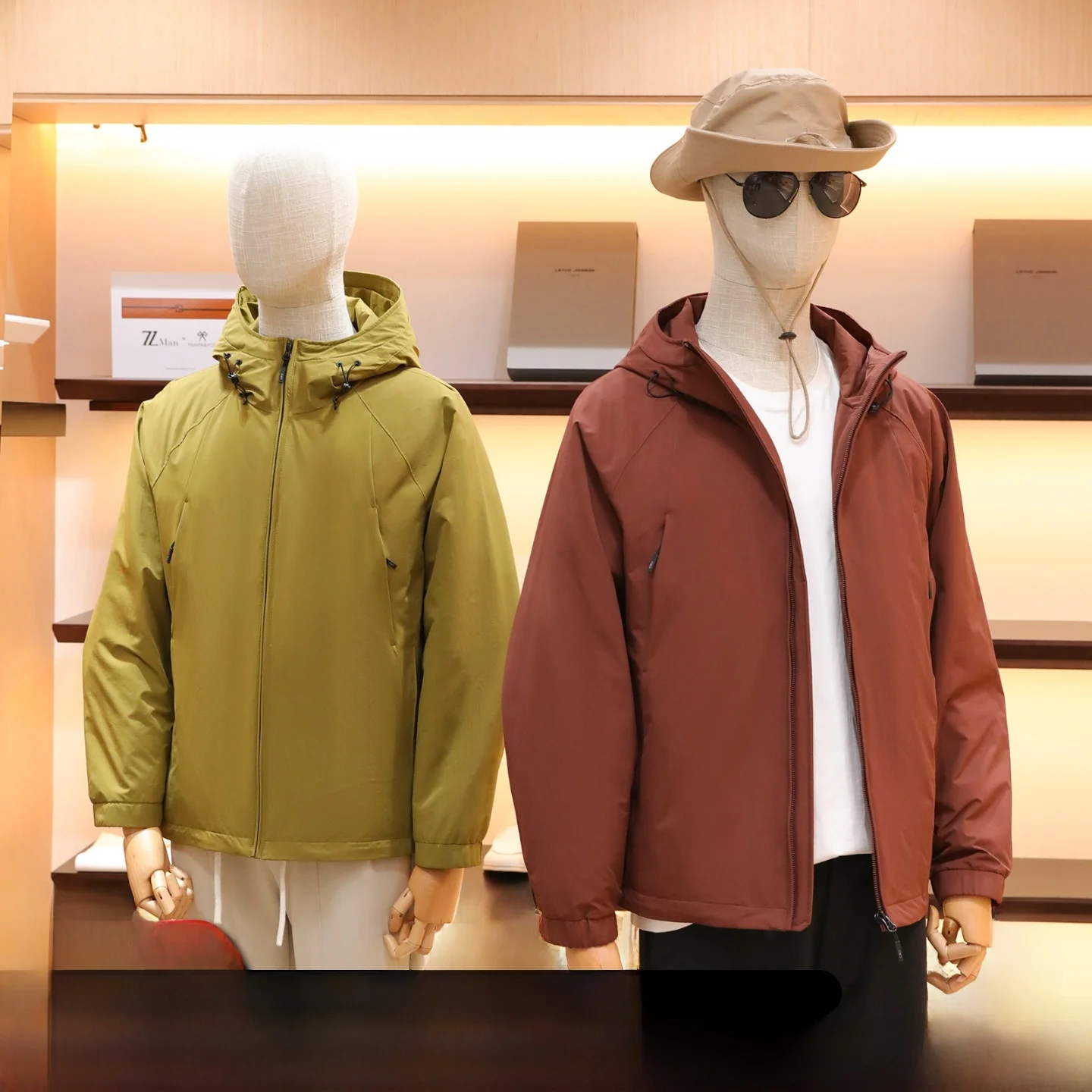 

High-End Men's down Jaet 90% Goose down Hooded Outdoor Travel Tee-Proof Fabric Winter Warm Polyester Fiber Long Sve Zi...