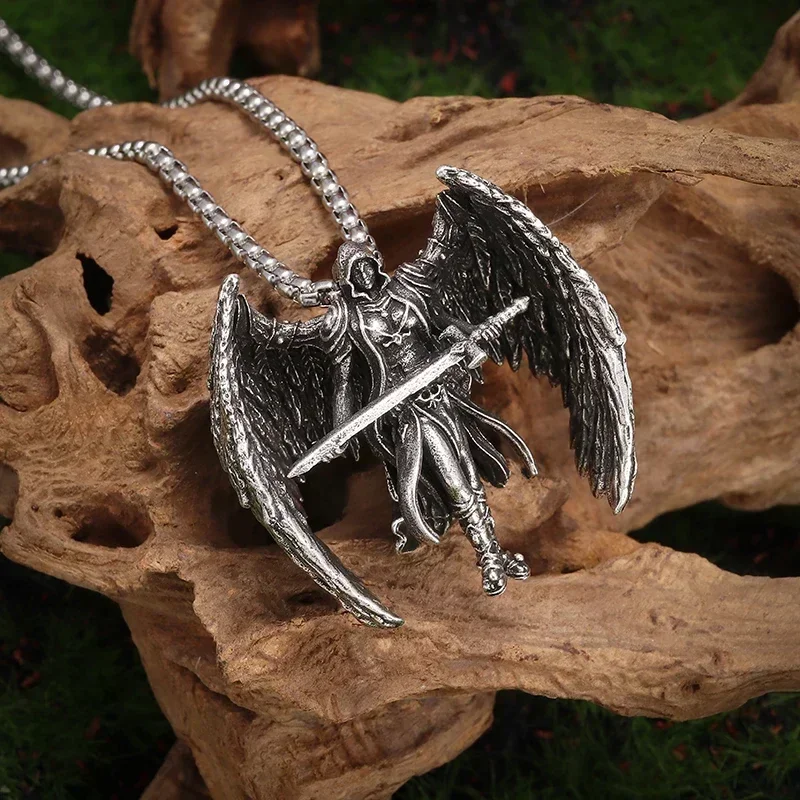 Retro Mythical Sword Archangel Michael Wings Pendant Necklace Men\\\'s Fashion Cool Amulet Jewelry Accessories