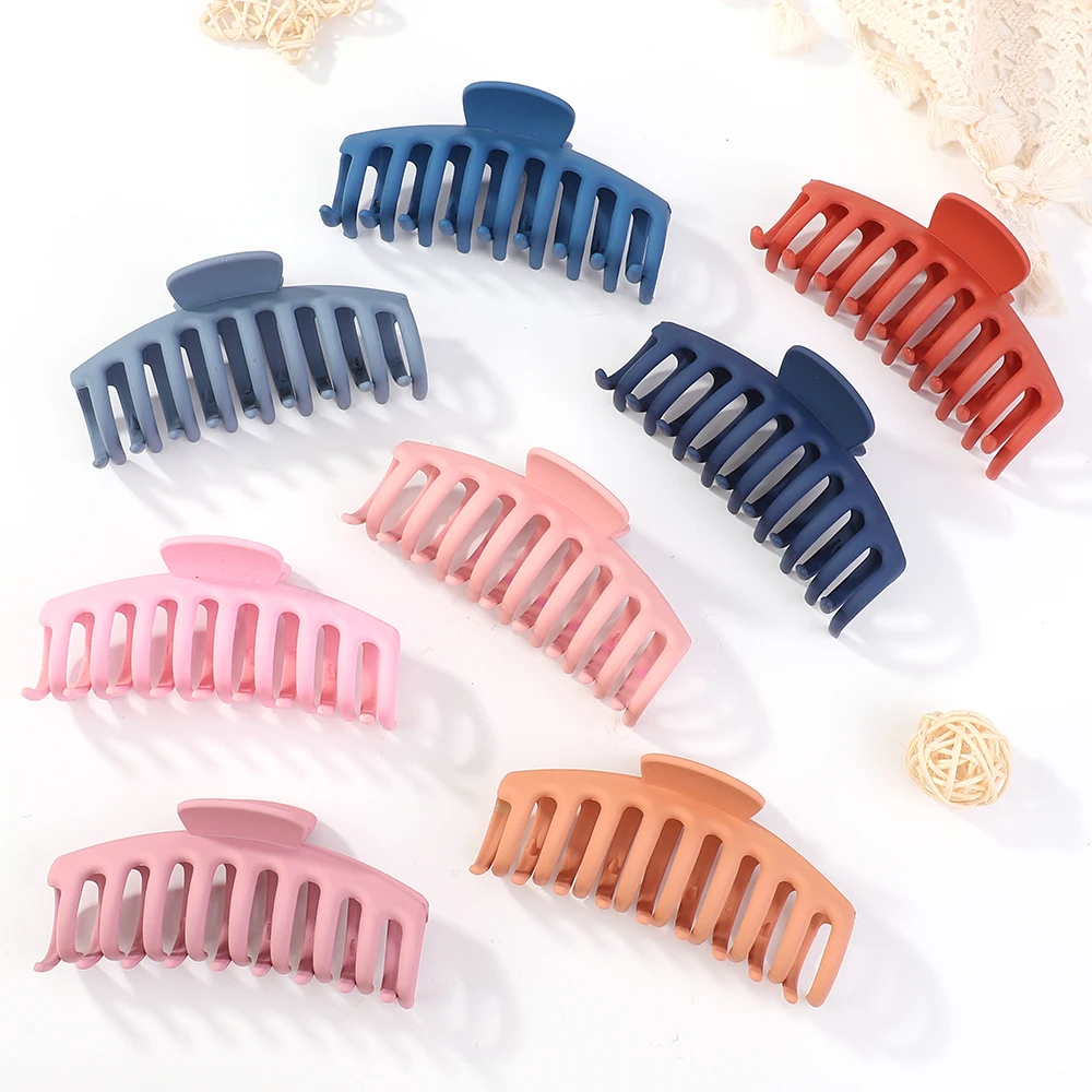 Simple Women Large Claw Clip Crab Barrette for Girls Solid Color Hair Claws Hairpins Bath Ponytail Clip Female Hair Accessories