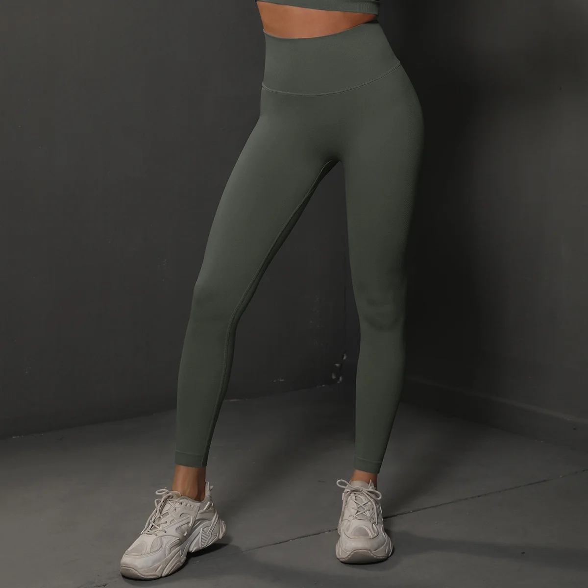 Spodnie do jogi plus size damskie seksowne legginsy damskie szybkoschnące z kreskówkowym wzorem wygodne uniwersalne w kształcie litery A z pluszową podszewką anty-pilling w stylu europejskim GF