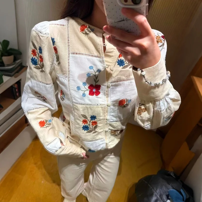 

French Sle ort Sve round Ne Embroidered Floral Patchwork irt Women's Youthful Reduction Autumn Winter Cotton Blouse