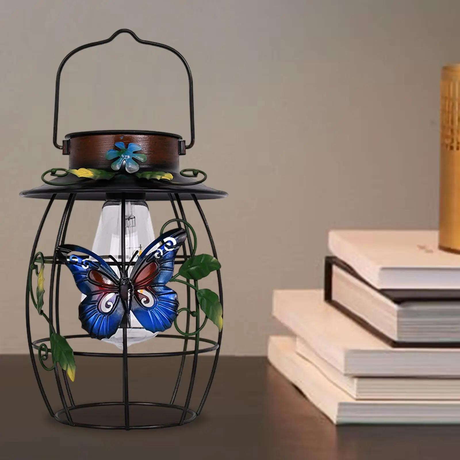 

Solar Lantern Outdoor Light Retro Decorative LED Lantern for Tree Yard Fence