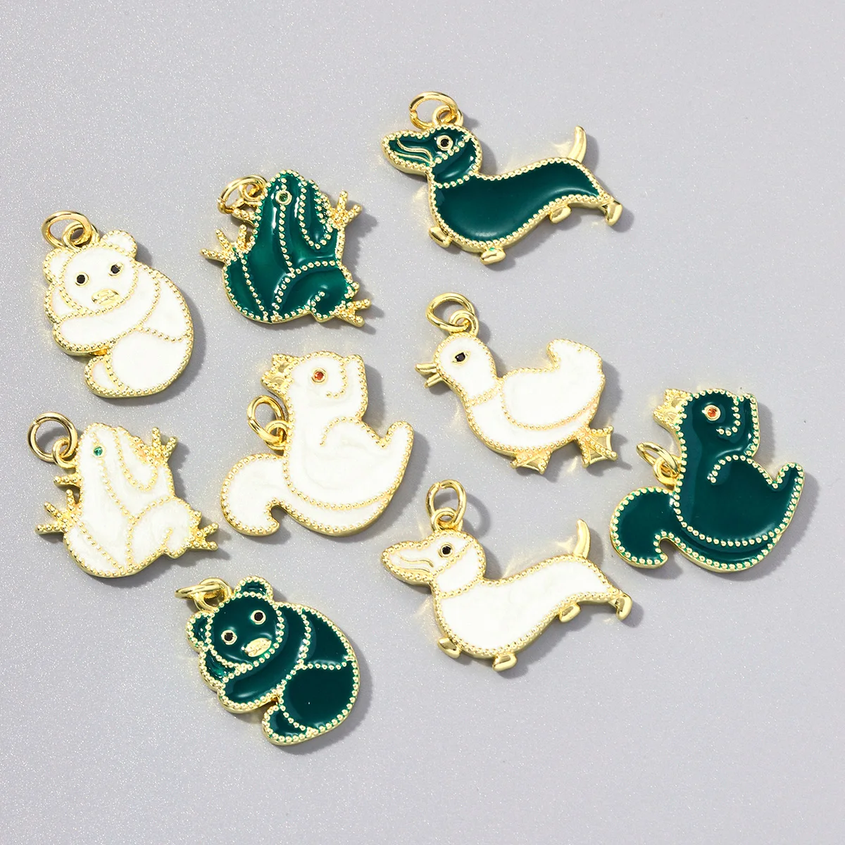 3pcs/Lot Green White Enamel Frog Duck Sausage Dog Necklace Pendant Wholesale Cute Squirrel Bear DIY Charms Women Animal Jewelry