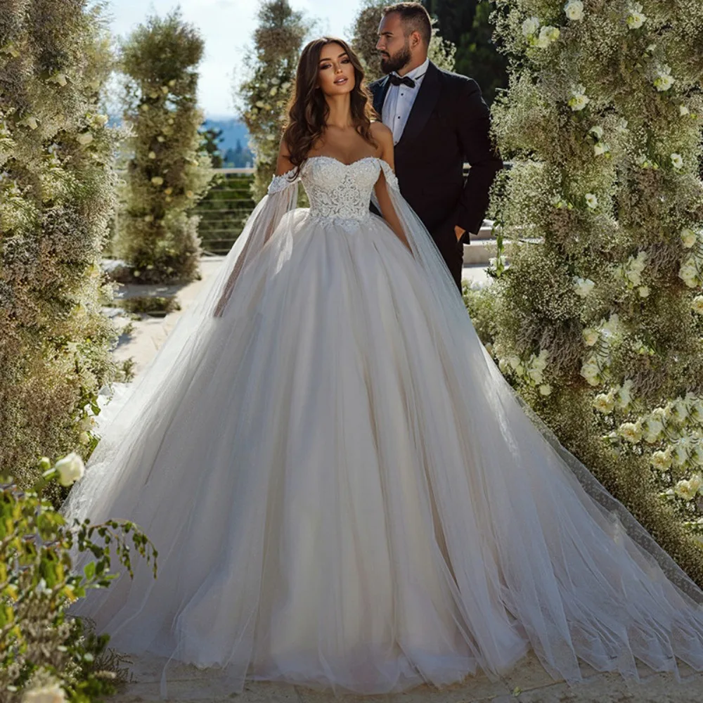 

Princess A-line Wedding Dress With Shawl Sweetheart Lace Appliques Backless Bridal Gown Boho Vestido De Novia