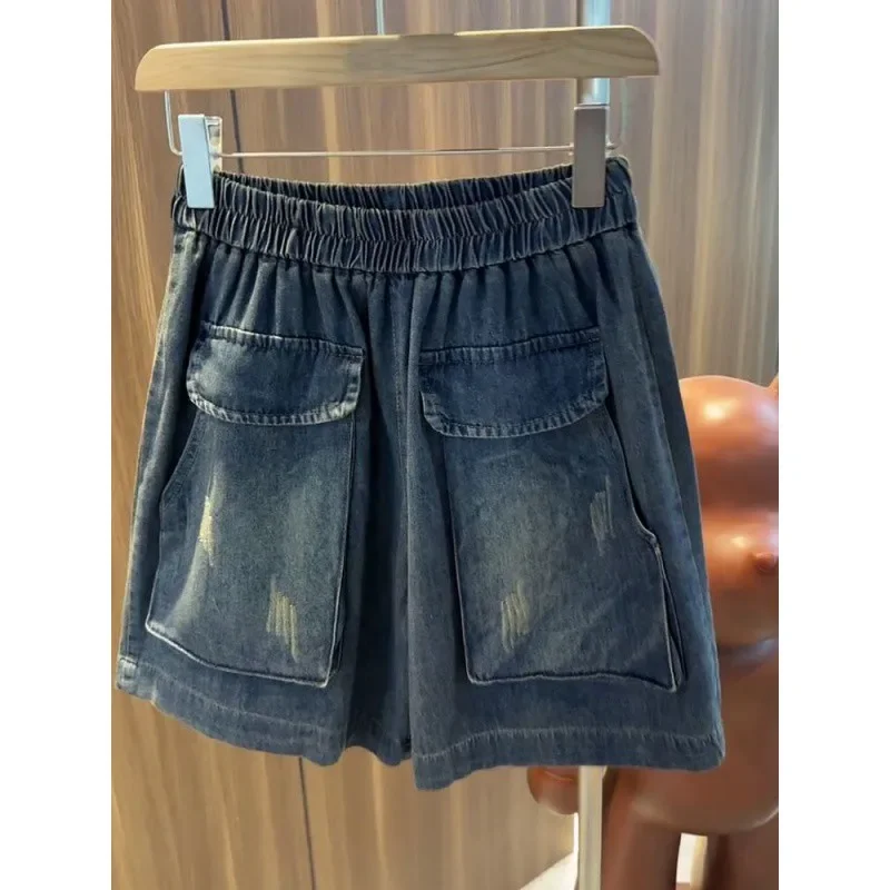 

Retro denim shorts female 2024 new plus size elastic high waist thin pocket design Joker casual slim wide-leg pants.