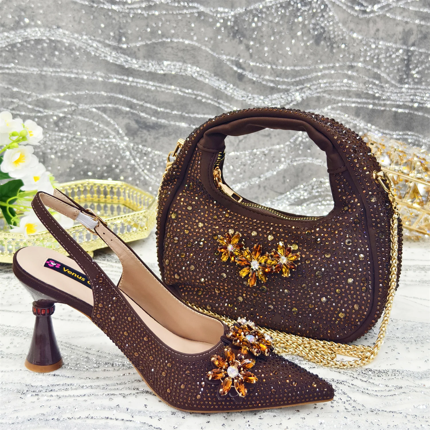 2024 Women Coffee High Heels Sandals Shinning Material with Rhinestone Italian Design Pointed Toe Shoes and Bags Set