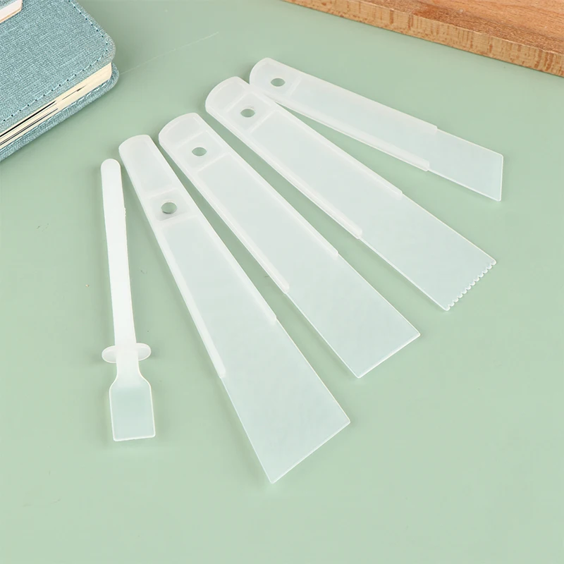 5pcs/Set Leather Scraper Gumming Board DIY Handmade Leather Tools Plastic PP Practical Gluing Leather Accessories