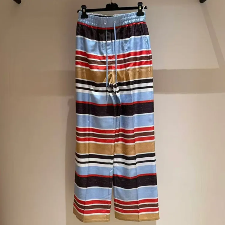 Ropa de Mujer Europea Personalizada para la Colección Verano 2026, Camisa de Seda a Rayas con Cuello y Mangas Largas