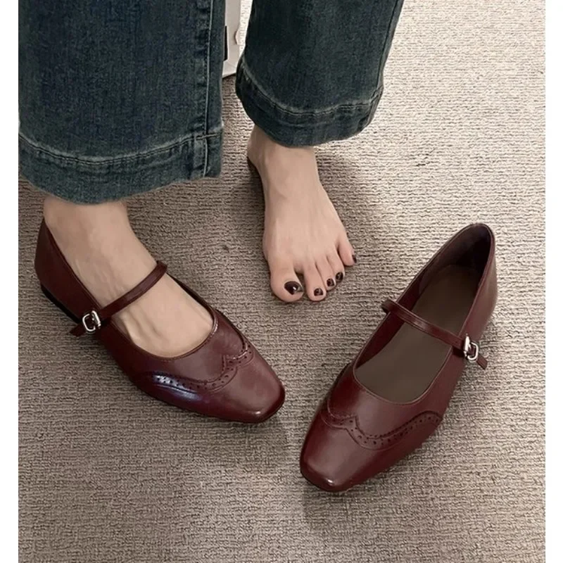 New Retro Shoes Women Shallow Fashion Buckle Strap Bean Dress Flat Mary Janes Shoes Solid Flat Low Heels Zapatos