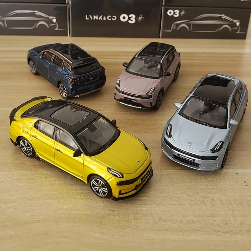 Bburago 1:64 Lynk & Co 01 02 03 + 05 06 Alloy Car Model Car Metal Simulation Metal Miniature Scale Vehicles Car Model Collection