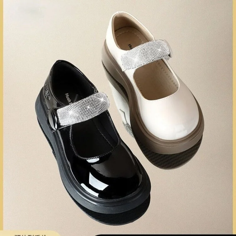 Spring Girls Leather Shoes Black Soft Sole Mary Jane Princess Single Shoes Heart Buckle British Style Girls Performance Shoes