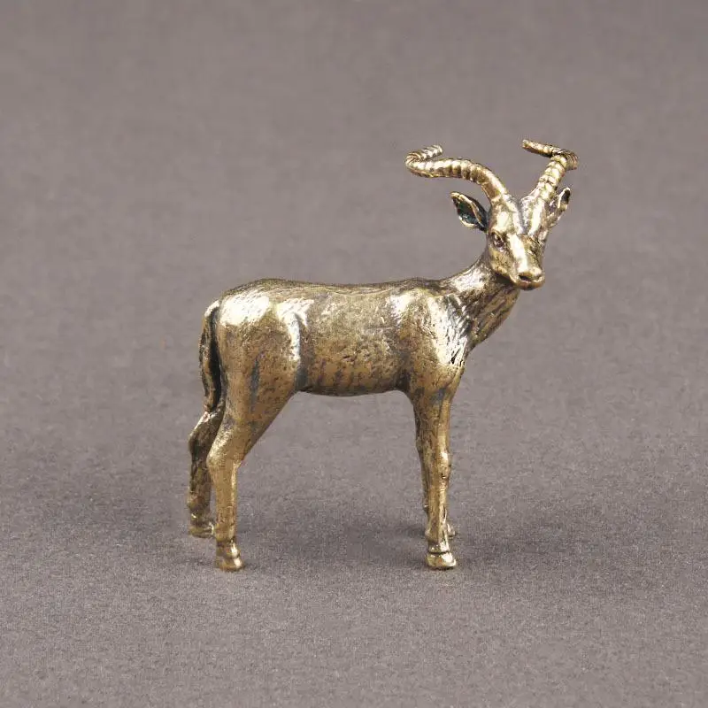 Mini Vintage Brass Sheep Ornament Lucky Leader Antelope Figurine Copper Craft for Office Desktop Decor Souvenir Gift for Friends