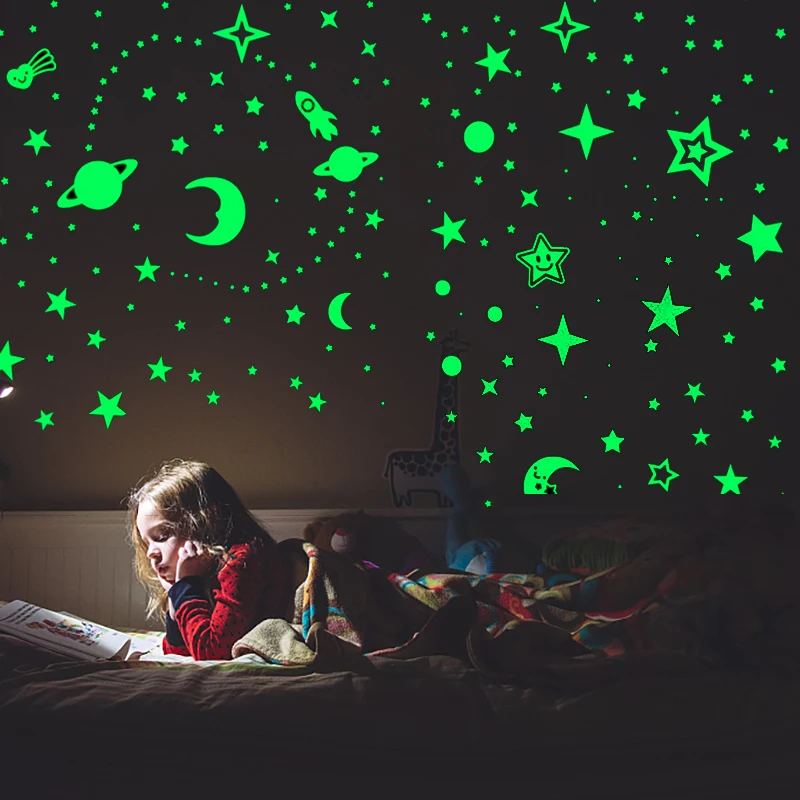 Świecące naklejki ścienne 3D świecące w ciemności gwiazdy księżyc kropki naklejki do pokoju dziecięcego sypialnia fluorescencyjne naklejki ścienne dekoracja domu — zdjęcie 3