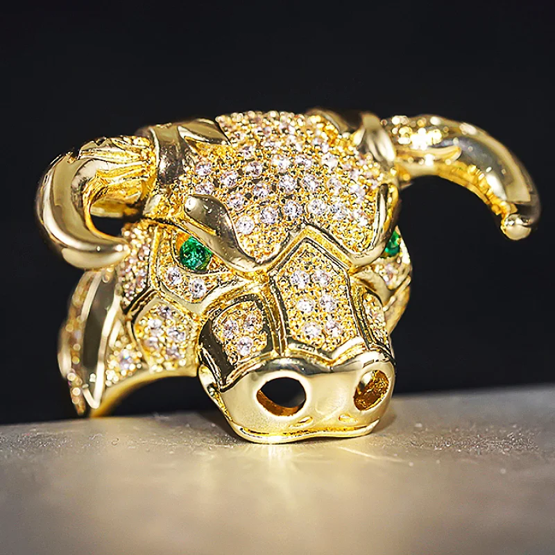 Huitan-anillos de animales de vaca estilo Punk, Color dorado, con preciosos ojos verdes para mujer, Festival, vacaciones, accesorios de personalidad, joyería