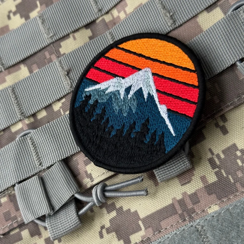 Parche táctico bordado con velcro para mochila de camping - imagen 2